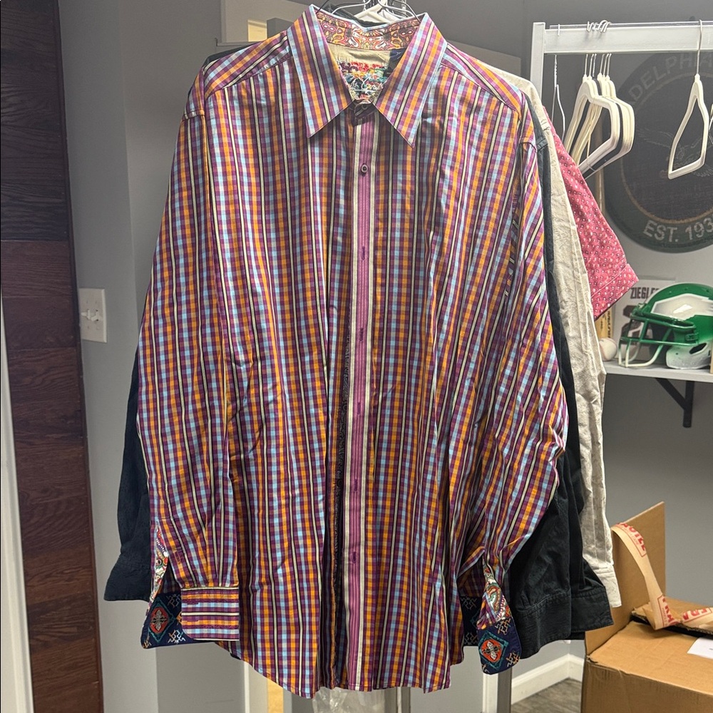 Robert Graham Vibrant Striped Men's Shirt